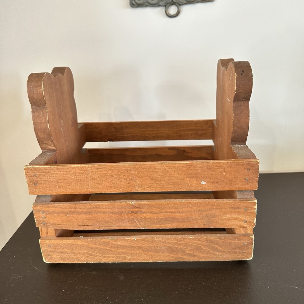 Toy Storage Wooden Box Carved Painted Stained Crate Bear Figurines Basket Rustic - Picture 6 of 11